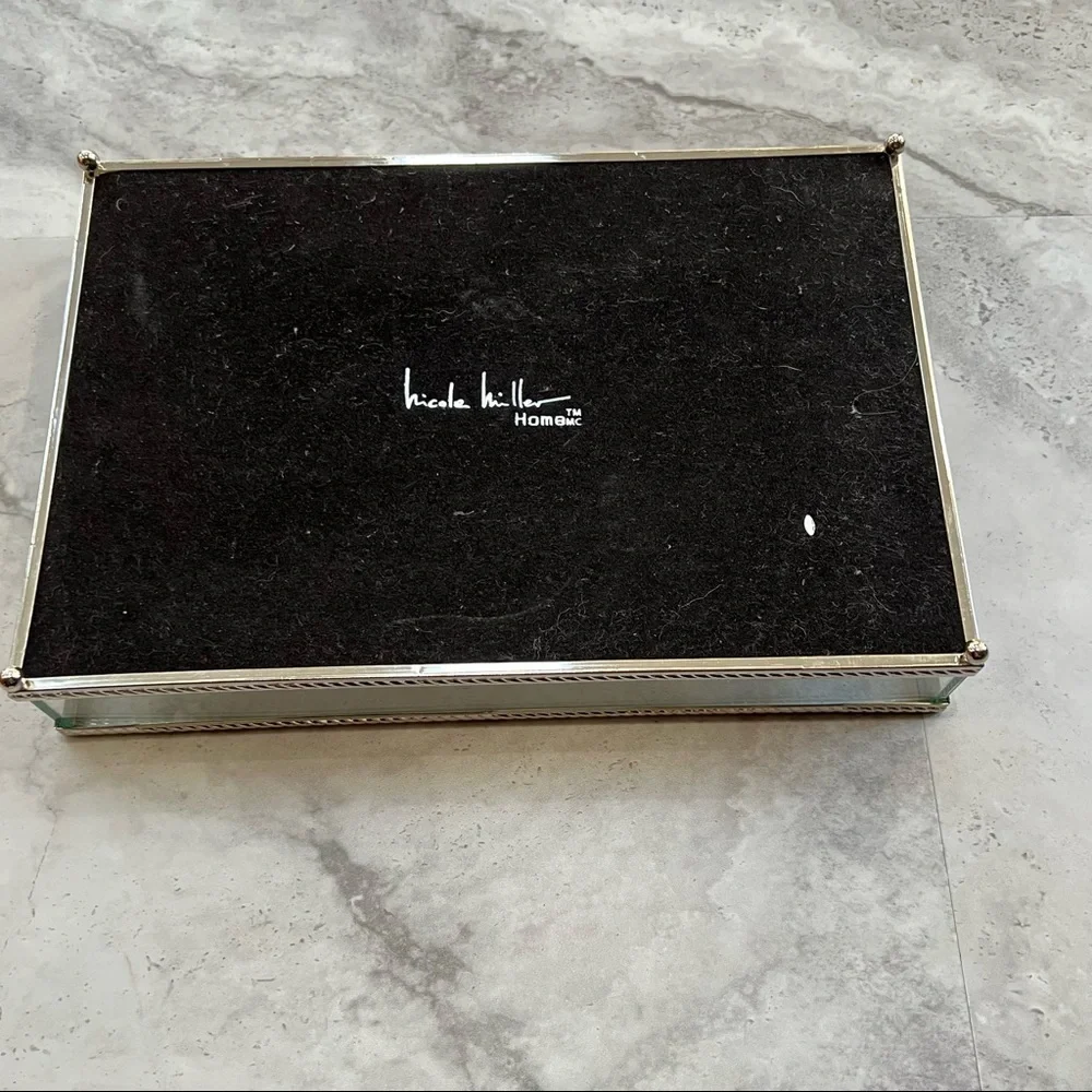 Nicole Miller‎ Home Mirrored Tray Bathroom Vanity Decor Silver